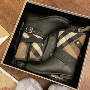 Burberry rain boots